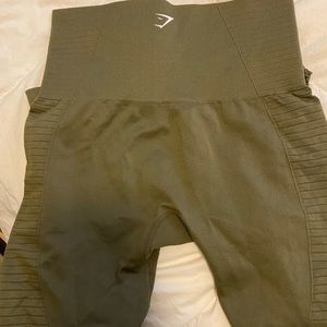 Green gymshark capris small